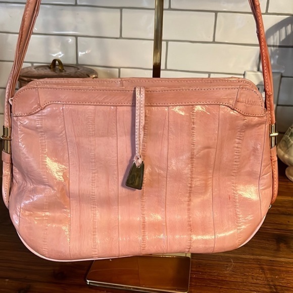 Leather of the sea - eel skin. VINTAGE. Over 40 years old. Soft supple - Picture 1 of 13